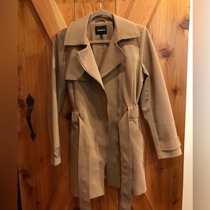 Express Trench Coat. Zip up w/belt. Size Medium